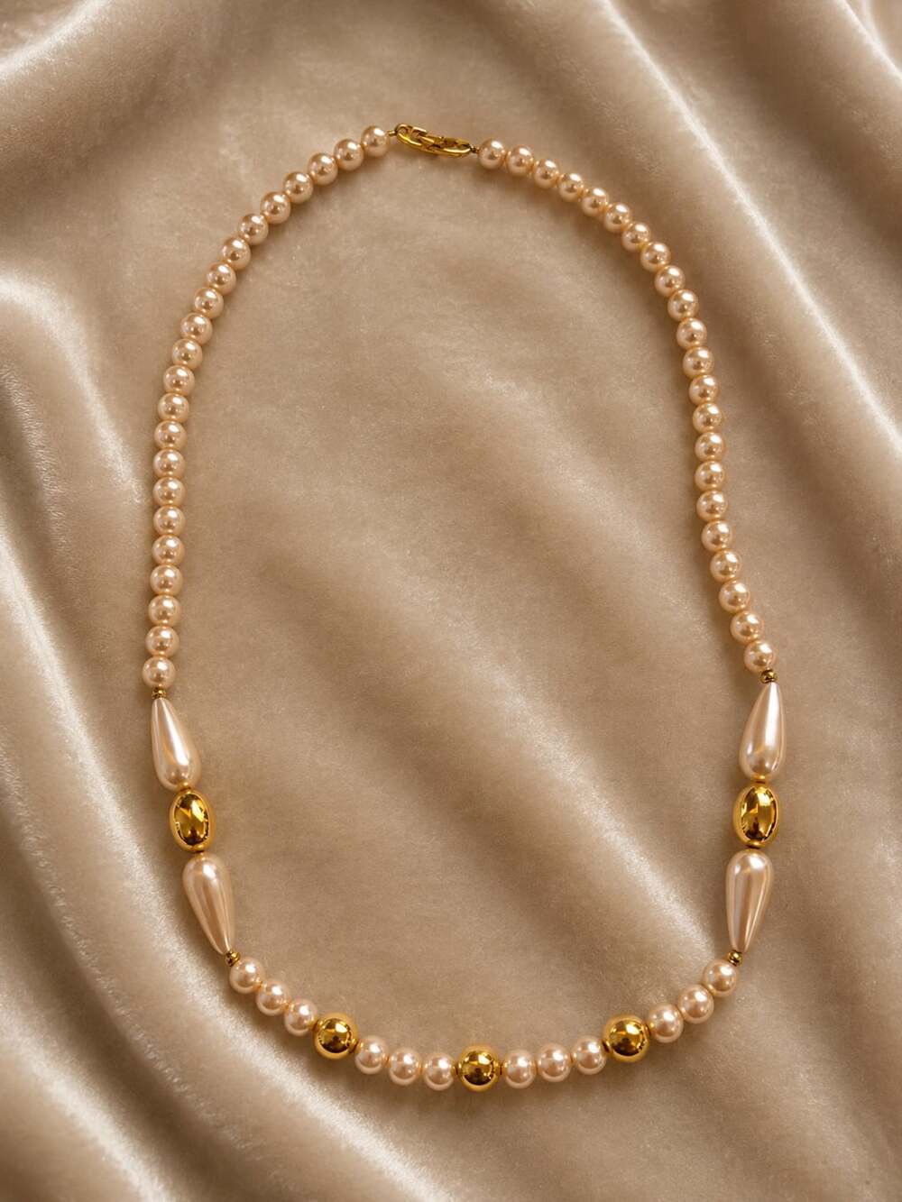 Vintage 1980s Napier Faux Pearl and Gold Tone Statement Necklace